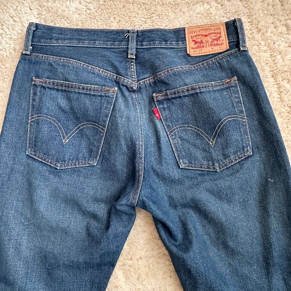 Levi's Women's Blue Jeans - Picture 7 of 8